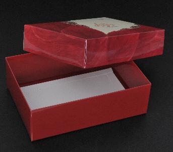 กล่องกระดาษแบบมีฝาครอบขึ้นรูปในตัว กล่องขนาดกางออก 53.8 x 47.5 ซม.