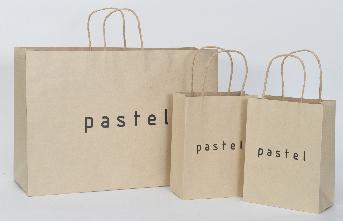 ถุงกระดาษสีน้ำตาลของ Pastel โดยบริษัท พาสเทล ดีไซน์ จำกัด ผู้ออกแบบและผลิตเคสมือถือ เครื่องใช้ เช่น กระเป๋าถือ, หมอน, กระเป๋าใส่เครื่องสำอาง สมุดโน๊ต