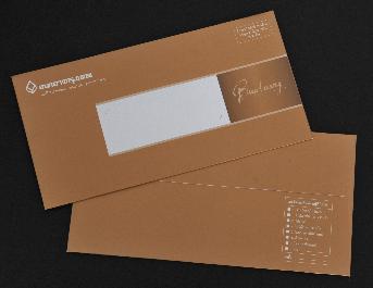 ซองสั่งผลิต โครงการ Welcome Package Bualuang Exclusive โดย ธนาคารกรุงเทพ
ซองขนาดสำเร็จ 26 x 13.5 ซม.
กระดาษ Renoir 160 แกรม