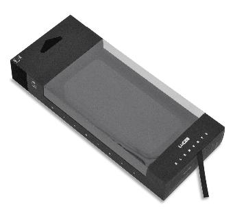 กล่องใส่ iPhone สีดำติดพลาสติก PET พิมพ์โลโก้ LUCIEM ที่หน้ากล่องด้านล่าง