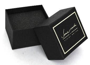 ตัวอย่างกล่องใส่สินค้าแบบฝาครอบ ฟองน้ำสีดำรองก้นกล่องฝาล่าง 