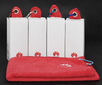 กล่องใส่ผ้าขนหนูสีแดง โดย Huawei
ขนาดกล่องสำเร็จ 6 x 6 x 15 ซม.
พิมพ์ดิจอตอล 4 สี 1 หน้า
เคลือบลามิเนตด้าน ไดคัทรูปตามแบบ