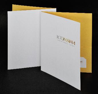 กระดาษ GMUND Valentinoise Extra Blanc  300 แกรม พิมพ์ 4 สี โลโก้ สปอตยูวี และปั๊มนูน 3 มิติ