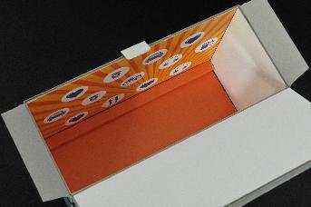 ขนาดงาน 26.5 x 42 ซม.
กระดาษปอนด์ สีขาว
ตีพื้นสีส้ม
จั่วปังหนา 1.4 มิล