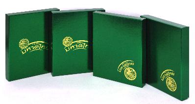 กล่องกระดาษสีเขียวสวย กระดาษเมทัลไลท์เงินเงา เคลือบลามิเนตมัน ปั๋มฟอยล์ทองเงาที่โลโก้กระทรวงมหาดไทย