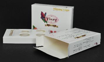 กล่องเครื่องสำอาง Charm โดย Charm Natural Product 
กล่องกระดาษอาร์ตการ์ด
ขนาดกล่องสำเร็จ  13 x 19 x 5.5 ซม.
