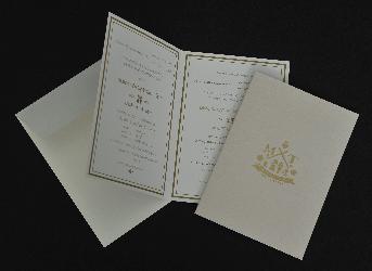 การ์ดแต่งงานพร้อมซอง MAI & TIM 
การ์ดเชิญขนาดสำเร็จ 5 x 7 นิ้ว
กระดาษพิเศษนำเข้า มีลายบนเนื้อกระดาษ