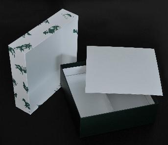 ด้านในกล่องมี Support แบ่ง 2 ช่อง
เป็นถาดสำหรับวางเนื้อสัตว์
ปั๊มไดคัท + ขึ้นรูปกล่อง