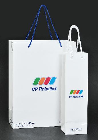 ถุงกระดาษ CP Retailink ใบใหญ่ ขนาด 30 x 40 x 13 ซม.
กระดาษอาร์ตการ์ด 230 แกรม 