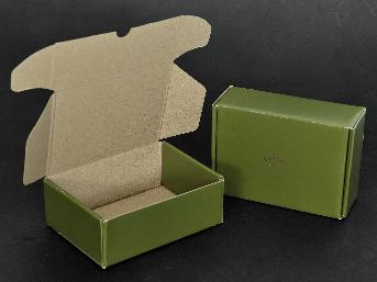 กล่อลกระดาษสีเขียว ไดคัทฝาเป็นแผ่นสอดปิดกล่องได้แน่นสนิท