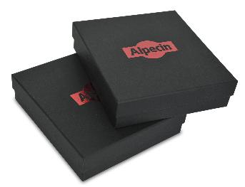 กล่องของขวัญ Gift set ใส่แชมพูสระผม แบรนด์ ALPECIN โดย Dr. Wolff (Thailand) Co.,ltd.
