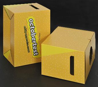 กล่องกระดาษลูกฟูกเนื้อหนา ก้นกล่องพับประกอบ ด้านข้างเจาะช่องสำหรับหิ้วกล่อง ขนย้ายได้สะดวก