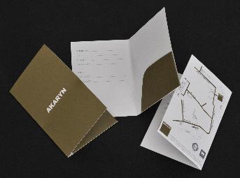 Akaryn Key Card folder โดย ณ.นิมมาน
ขนาดสำเร็จ 9.29 X 6 ซม.
กระดาษ SR 180 แกรม
พิมพ์ออฟเซ็ท 2 หน้า
