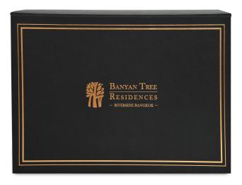 กล่องสีดำพิมพ์โลโก้ Banyan Tree Residence บนฝากล่อง ปั๊มฟอยสีทองสวยหรู