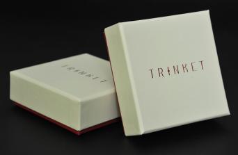 กล่องกระดาษแข็งใบเล็ก กล่องใส่เครื่องประดับแบบเรียบง่าย
แต่ดูดี โดย TRINKET