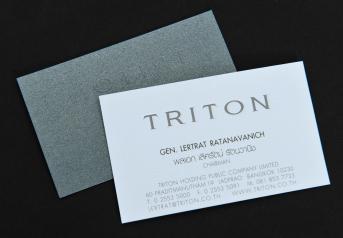 นามบัตร TRITON HOLDING ขนาดสำเร็จ 8.5 x 5.2 ซม.