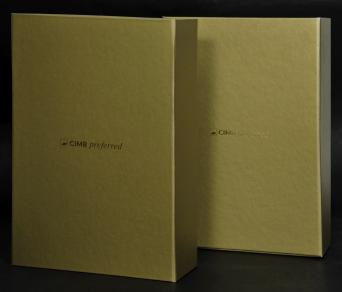 กล่องกระดาษจั่วปังเบอร์ 20 ห่อกระดาษมุกสีขาว Stardream 120 แกรม พิมพ์ตีพื้นสีทอง