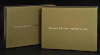 กล่องกระดาษสีทอง Panasonic ขนาดสำเร็จ 27.5 x 21.5 หนา 5 ซม. 