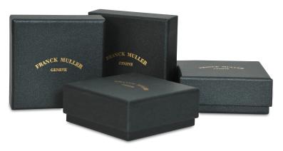 กล่องบรรจุภัณฑ์สีเทาดำ ฝากล่องพิมพ์โลโก้ปั๊มฟอยล์สีทอง